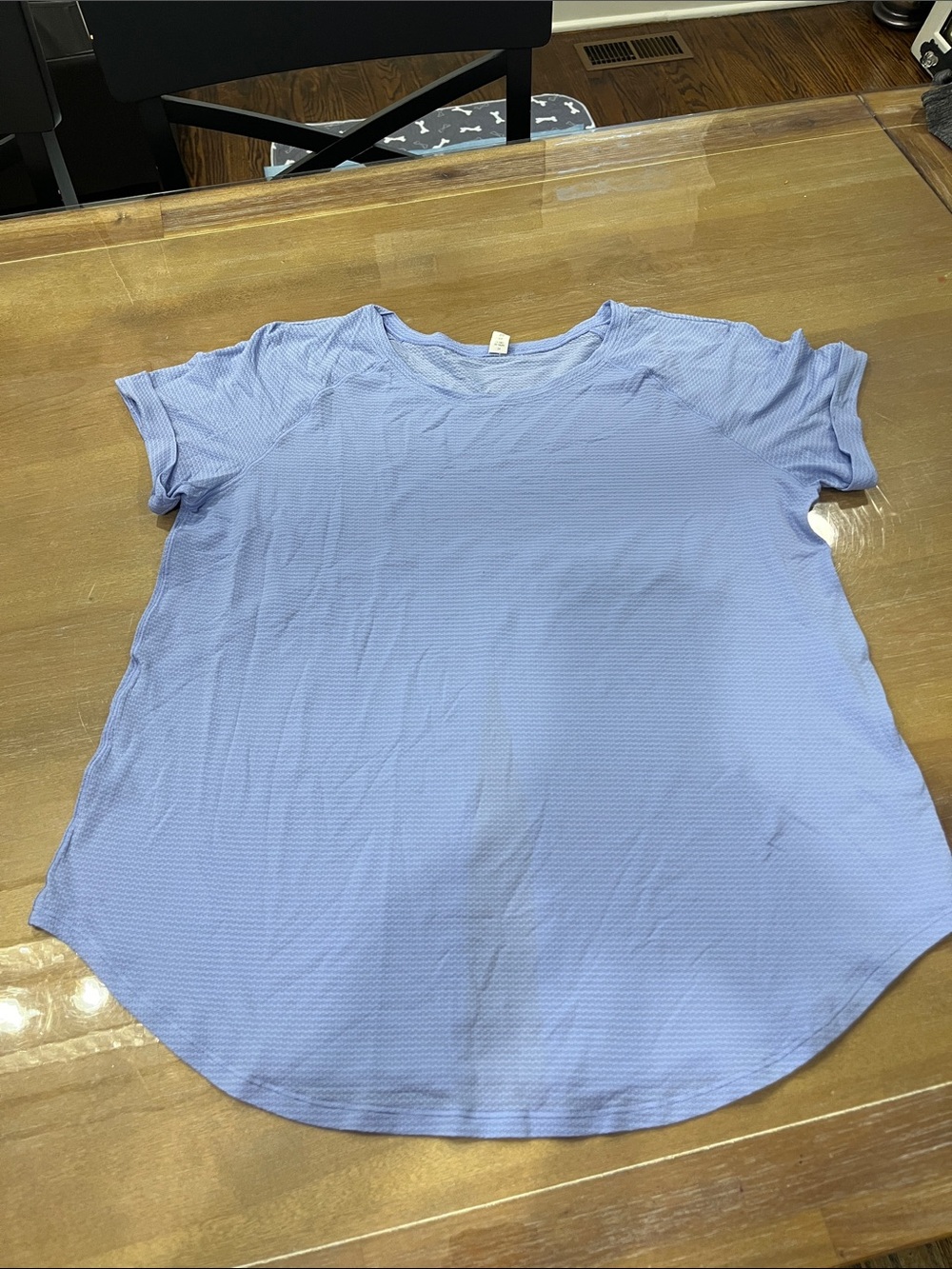 lululemon athletica Light Blue Short Sleeve Crew Tee split back size 10